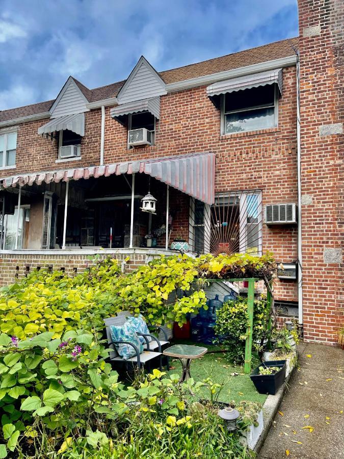 Lga Airport 3 Mins, 3 Bedroom Duplex House, Parking And Private Backyard, 9Mins Subway! New York Eksteriør billede