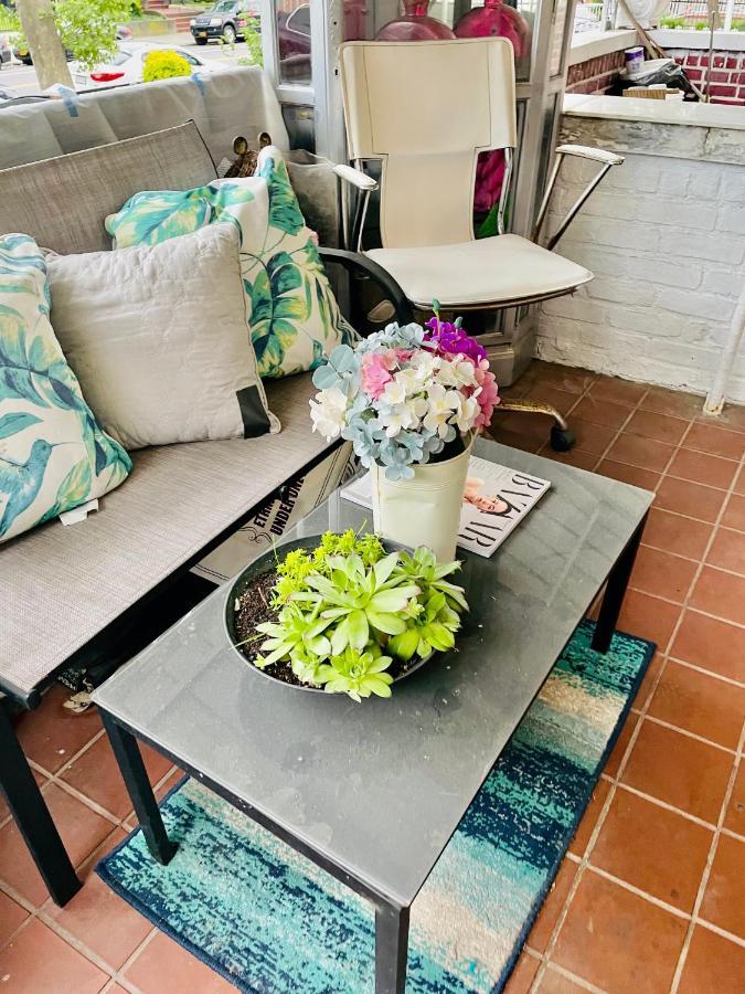 Lga Airport 3 Mins, 3 Bedroom Duplex House, Parking And Private Backyard, 9Mins Subway! New York Eksteriør billede
