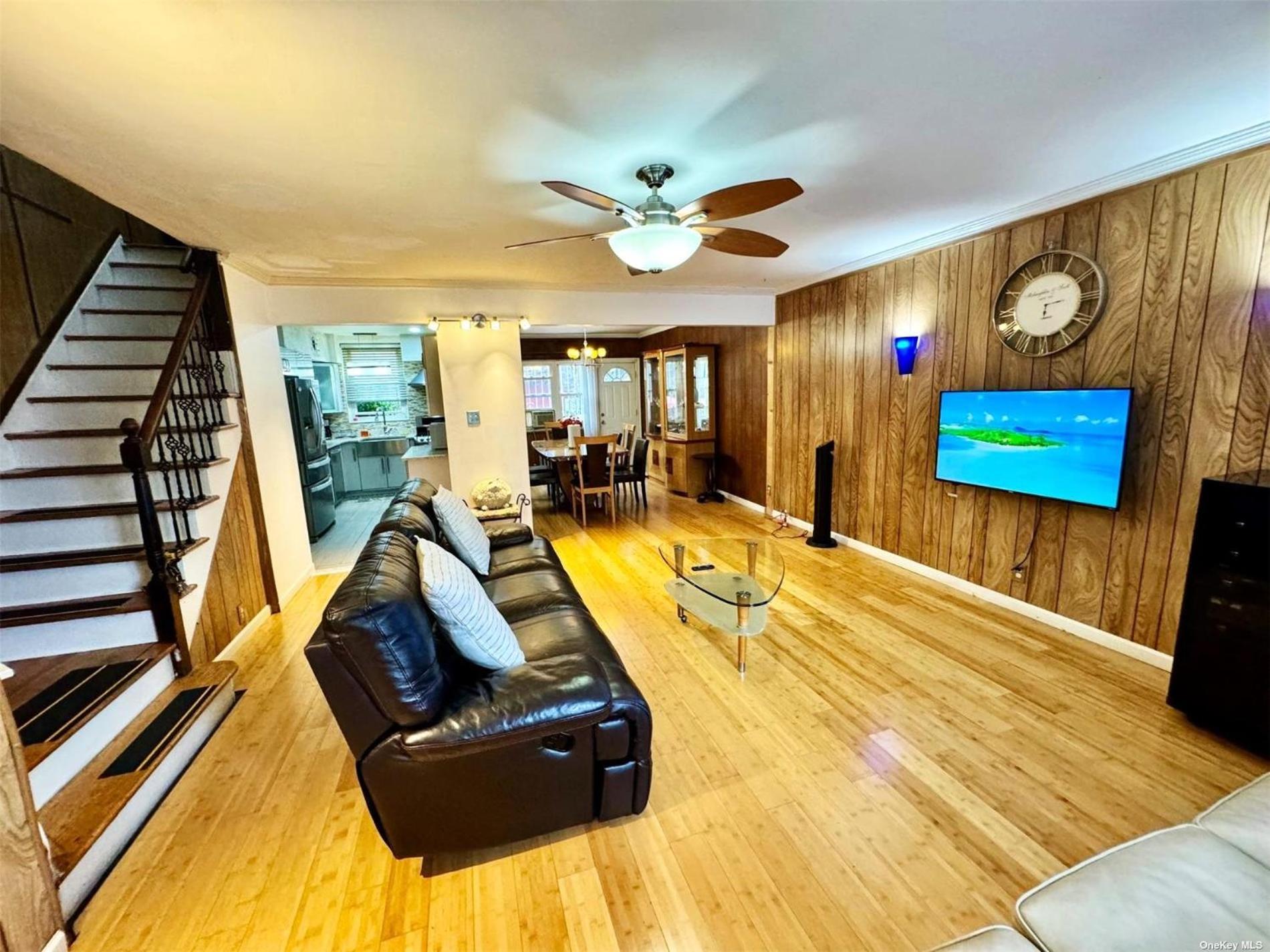 Lga Airport 3 Mins, 3 Bedroom Duplex House, Parking And Private Backyard, 9Mins Subway! New York Eksteriør billede